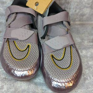 NIke SuperRep Cycle 2 Women's Size 6 Nature Purple Smoke/Metallic Gold